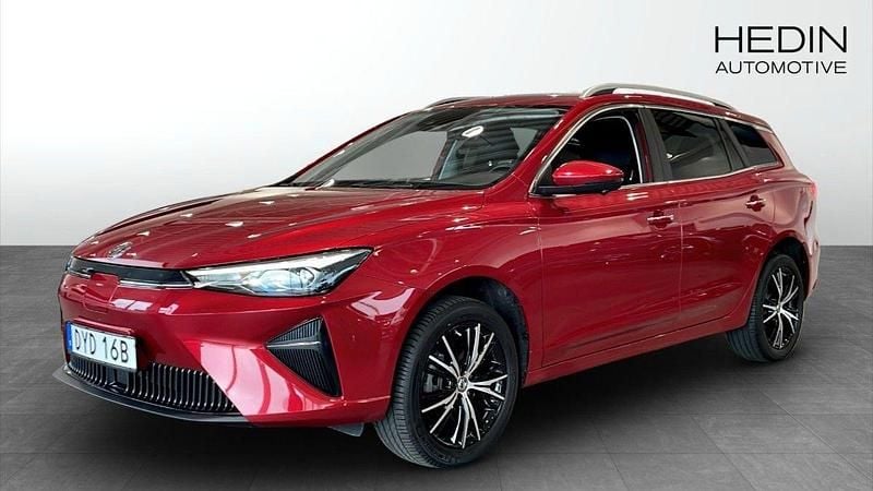 Röd (red) Begagnad 2022 MG MG5 EV Kombi | 219 900 kr (Bra pris) - Bild 1/4