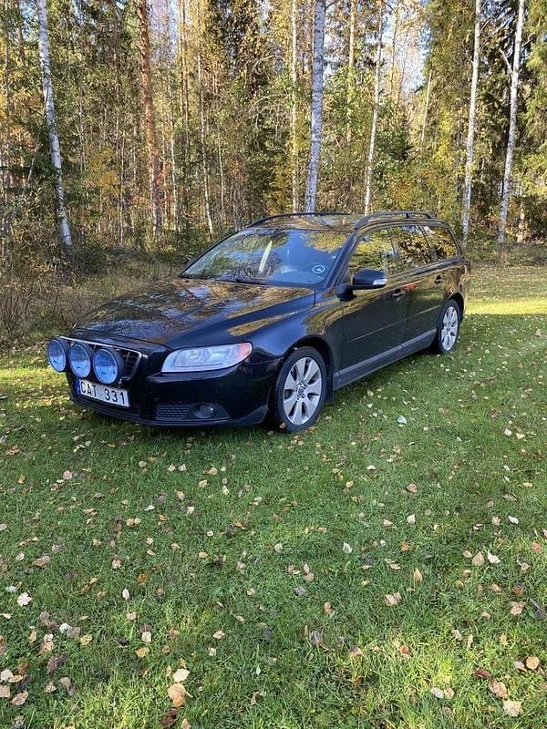 Svart Begagnad 2008 Volvo V70 Kinetic Kombi | 34 000 kr (Bra pris) - Bild 1/3