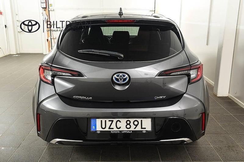 Begagnad Toyota Corolla Hybrid 2024 Grå