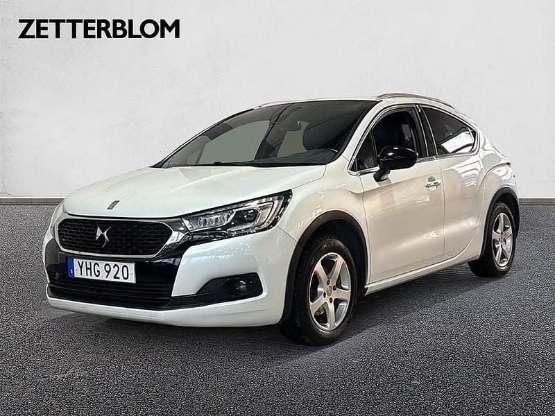 Vit Begagnad 2016 DS Automobiles DS4 Halvkombi | 124 900 kr - Bild 1/4