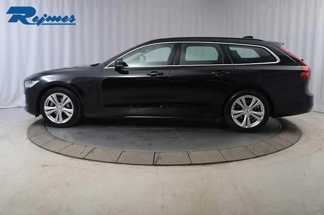 Begagnad Volvo V90 197 HK (144 kW) 2024 Kombi