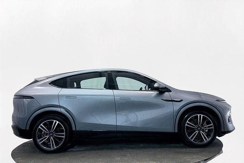 Grå Begagnad 2024 XPENG G6 SUV | 469 800 kr (Marknadspris) - Bild 1/3