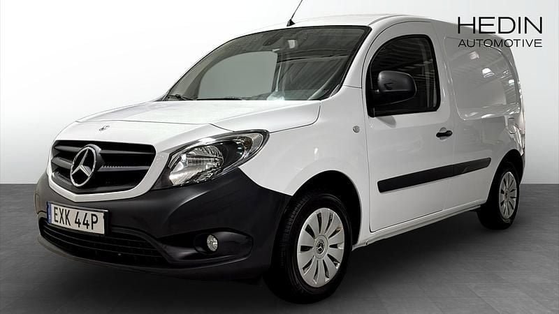 Begagnad 2021 Mercedes Citan 109 | 119 920 kr - Bild 1/4