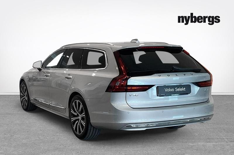 Begagnad Volvo V90 Plus 200 HK (147 kW) 2024 Silver Kombi