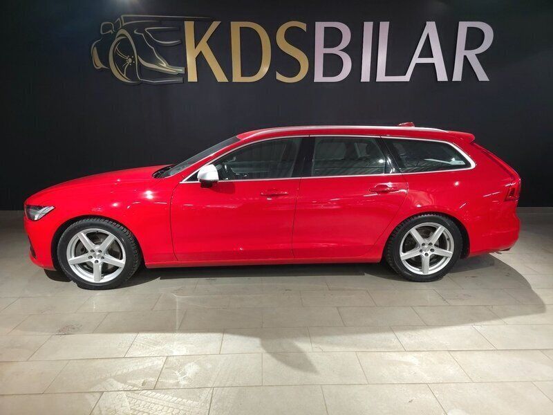 Röd Begagnad 2018 Volvo V90 R-Design Kombi | 289 500 kr (Marknadspris) - Bild 1/4