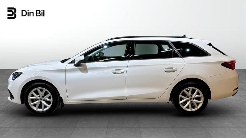 Begagnad Seat Leon Style 110 HK (80 kW) 2024 Candy white Kombi