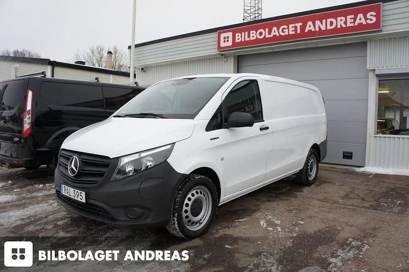 Begagnad Mercedes e-Vito 85 kW (116 HK) 2023 Vit Minibuss