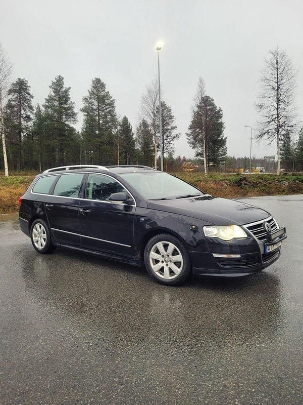 Svart Begagnad 2010 VW Passat Sportline Kombi | 39 000 kr (Marknadspris) - Bild 1/4