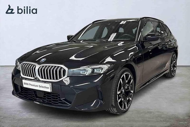 Svart Begagnad 2025 BMW 330e Kombi | 579 900 kr - Bild 1/1