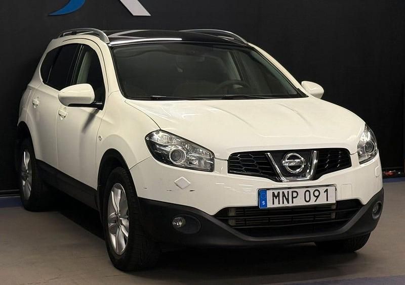 Begagnad Nissan Qashqai +2 150 HK (110 kW) 2011 Vit SUV