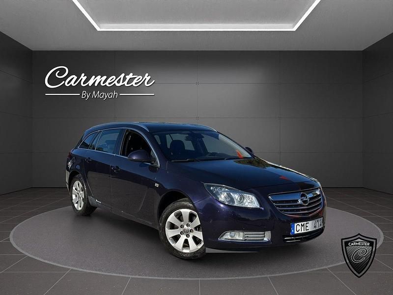 Blå Begagnad 2012 Opel Insignia Kombi | 74 990 kr (Marknadspris) - Bild 1/4