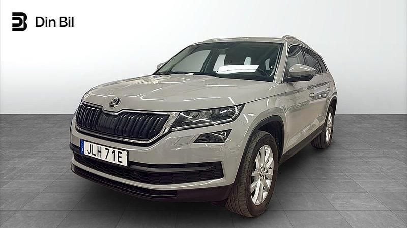 Steel grey Begagnad 2021 Skoda Kodiaq Style SUV | 319 900 kr (Marknadspris) - Bild 1/4