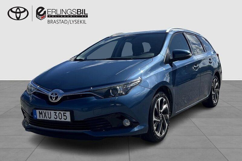 Blå Begagnad 2016 Toyota Auris Active Kombi | 132 900 kr (Marknadspris) - Bild 1/4