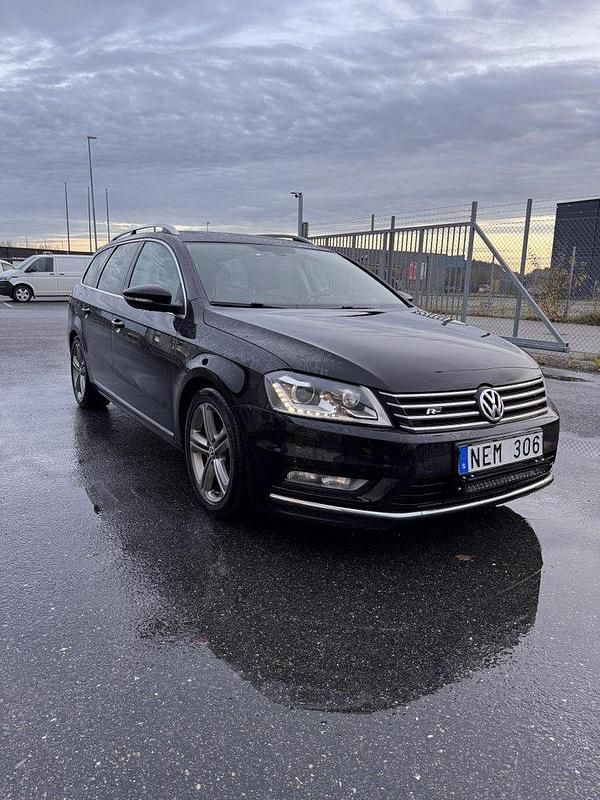 Svart Begagnad 2013 VW Passat GT Kombi | 77 000 kr (Marknadspris) - Bild 1/4