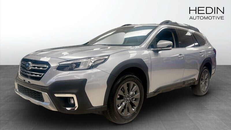 Grå (silver) Begagnad 2025 Subaru Outback SUV | 419 900 kr (Marknadspris) - Bild 1/4