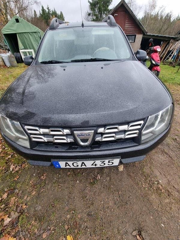 Svart Begagnad 2015 Dacia Duster SUV | 35 000 kr (Bra pris) - Bild 1/4