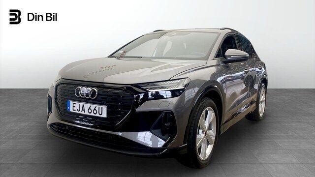 Grå Begagnad 2024 Audi Q4 e-tron S-Line SUV | 559 000 kr (Superpris) - Bild 1/4