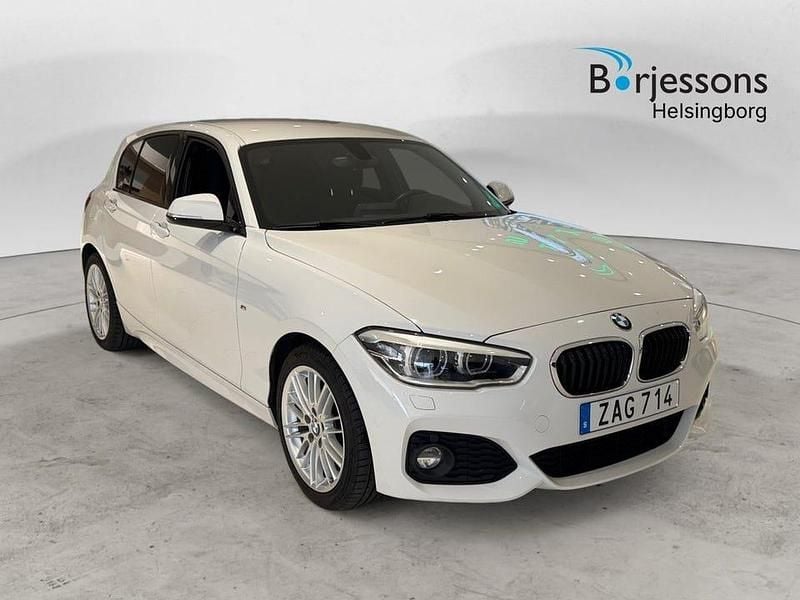 Begagnad BMW 118 M Sport 137 HK (100 kW) 2018 Vit Halvkombi