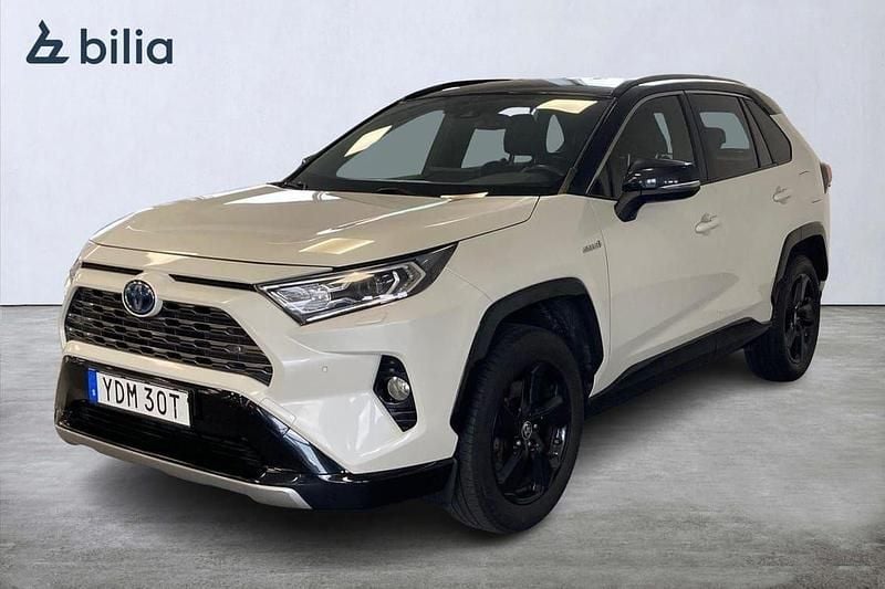 Vit Begagnad 2018 Toyota RAV4 Hybrid Style SUV | 269 900 kr (Bra pris) - Bild 1/4