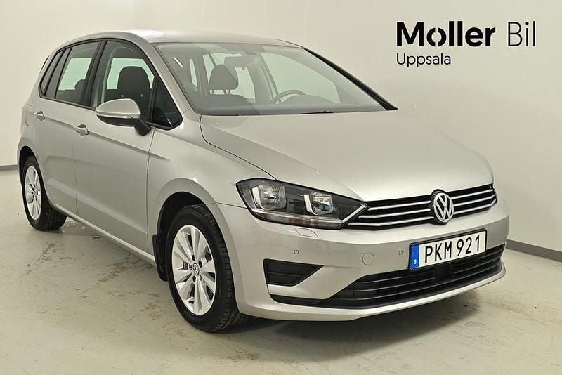 Silver (tungsten silver metallic) Begagnad 2017 VW Golf VII Kombi | 159 900 kr (Bra pris) - Bild 1/4
