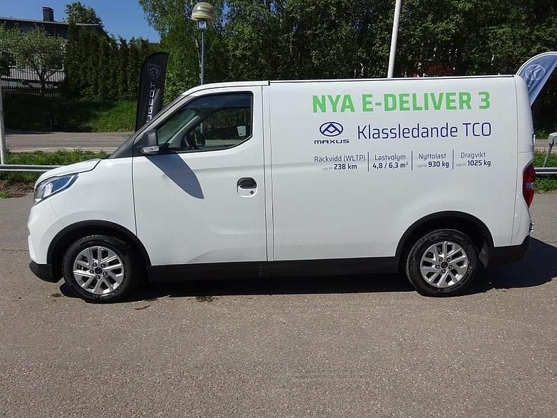 Begagnad Maxus eDeliver 3 88 kW (120 HK) 2022 Vit Van