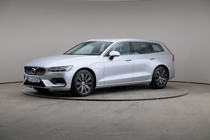 Silver Begagnad 2020 Volvo V60 Inscription Kombi | 259 000 kr (Superpris) - Bild 1/4