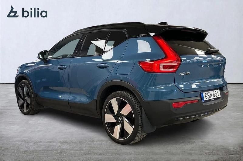 Begagnad Volvo XC40 Ultimate 188 kW (256 HK) 2023 Blå SUV
