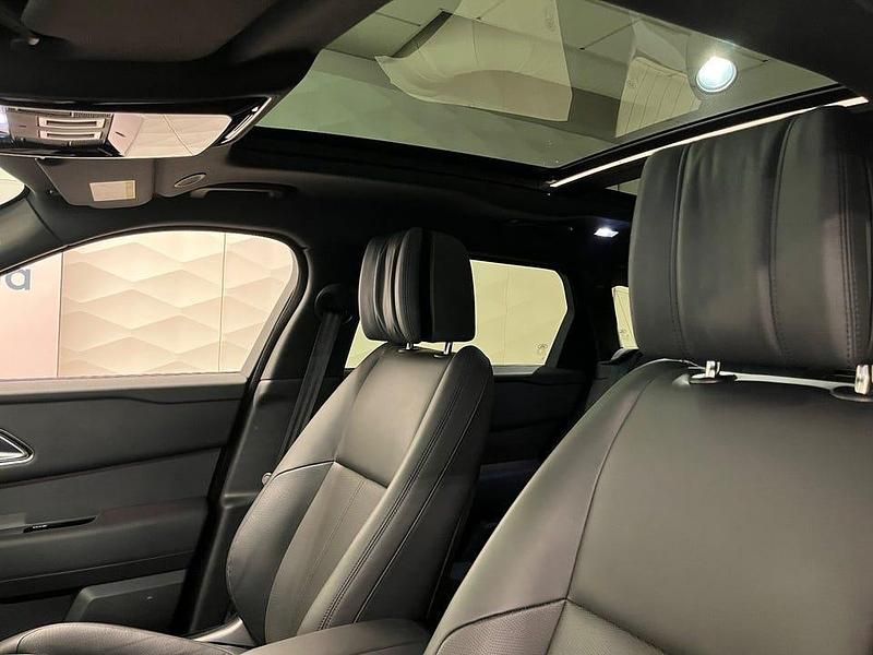 Begagnad Land Rover Range Rover Velar HSE Dynamic 404 HK (297 kW) 2024 Varesine blue metallic SUV