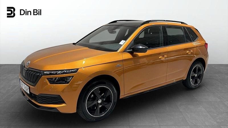 Orange Begagnad 2022 Skoda Kamiq Monte Carlo SUV | 236 900 kr (Marknadspris) - Bild 1/4