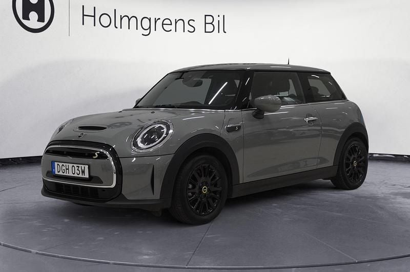 Grå Begagnad 2023 Mini Cooper SE Halvkombi | 209 900 kr - Bild 1/4