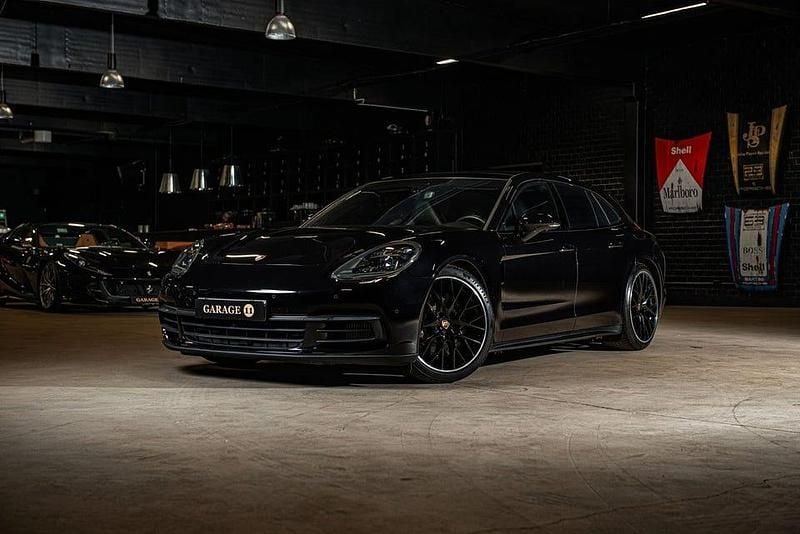 Svart Begagnad 2020 Porsche Panamera 4 Sport Turismo Sedan | 699 500 kr (Bra pris) - Bild 1/4