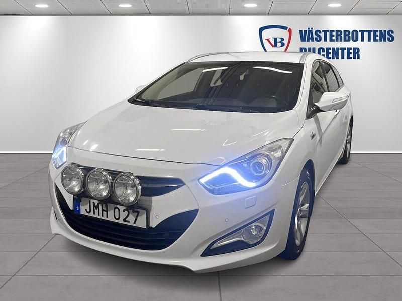 Begagnad Hyundai i40 136 HK (100 kW) 2014 Vit Kombi