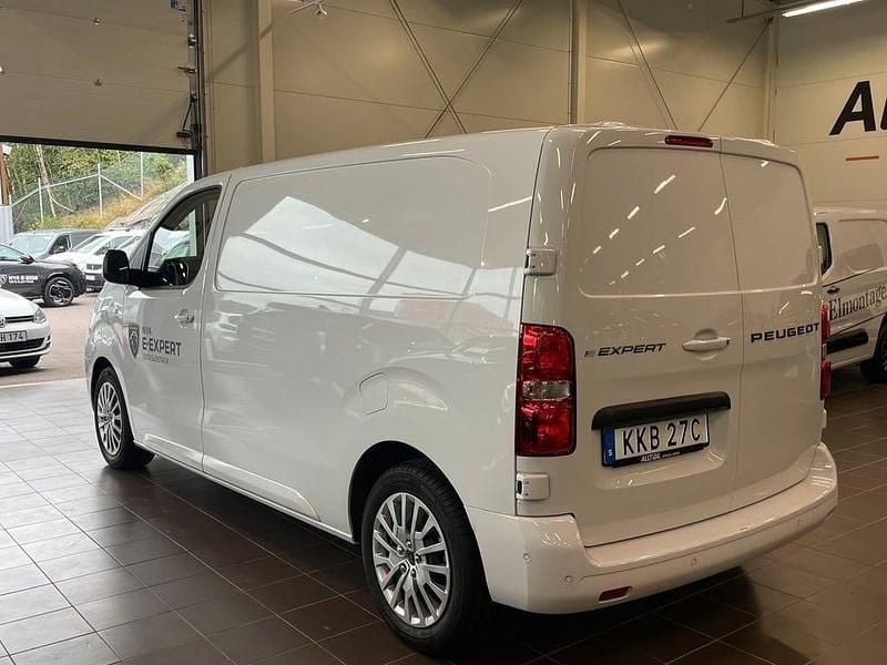 Begagnad Peugeot e-Expert 100 kW (136 HK) 2024 Vit Van