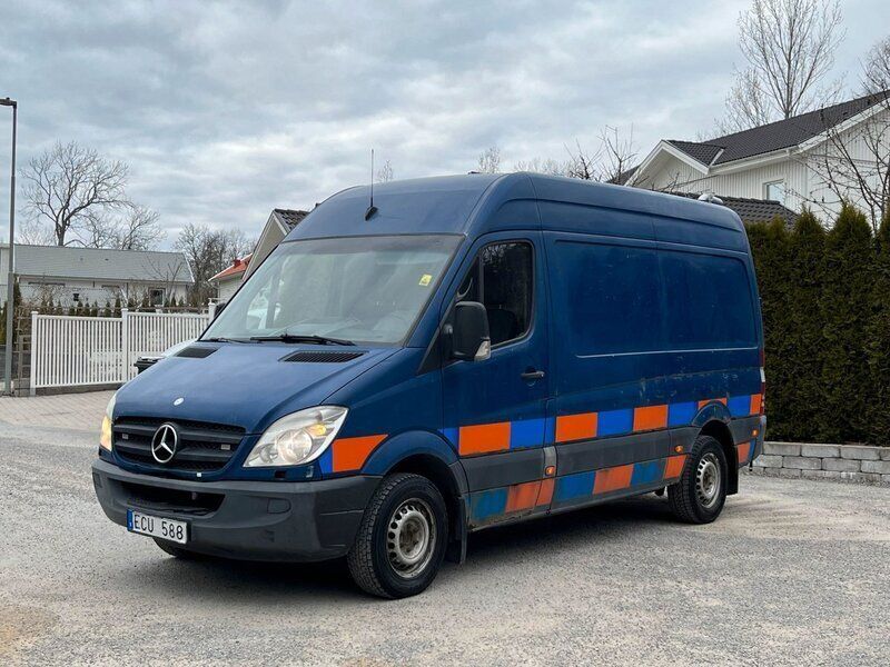 Blå Begagnad 2009 Mercedes Sprinter Van | 59 900 kr - Bild 1/4