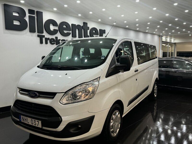 Vit Begagnad 2017 Ford Transit Custom Kombi | 199 900 kr (Marknadspris) - Bild 1/4