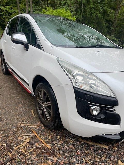 Vit Begagnad 2010 Peugeot 3008 Kombi | 22 500 kr (Bra pris) - Bild 1/4