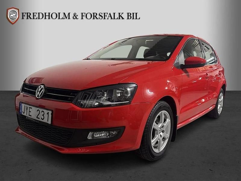 Röd Begagnad 2012 VW Polo Halvkombi | 98 900 kr (Lite dyr) - Bild 1/4