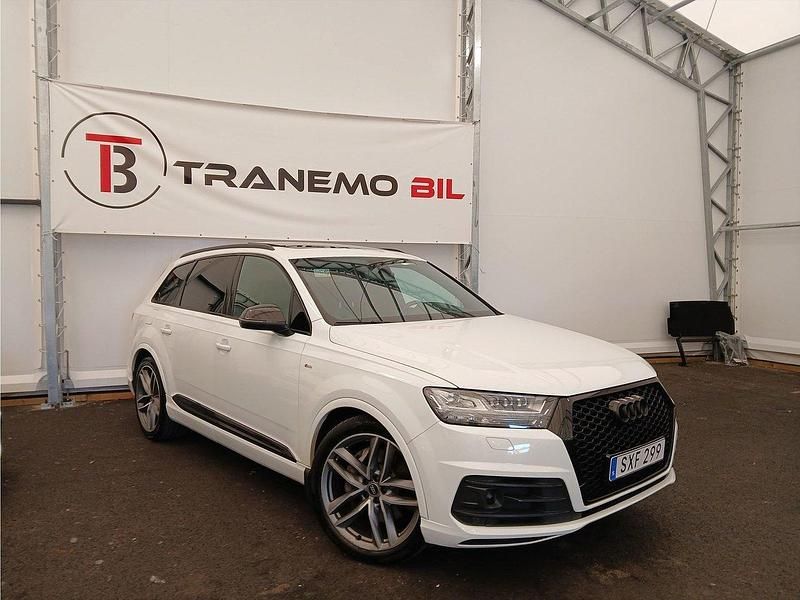 Vit Begagnad 2018 Audi Q7 Comfort SUV | 359 900 kr (Marknadspris) - Bild 1/4
