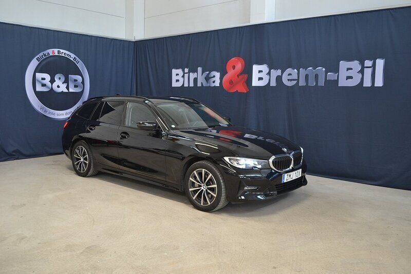 Svart Begagnad 2021 BMW 330e Sport Line Kombi | 339 000 kr (Bra pris) - Bild 1/3