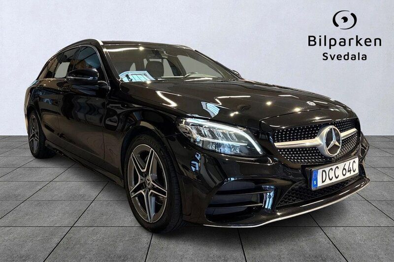 Svart Begagnad 2019 Mercedes C200 AMG line Kombi | 269 990 kr (Lite dyr) - Bild 1/4