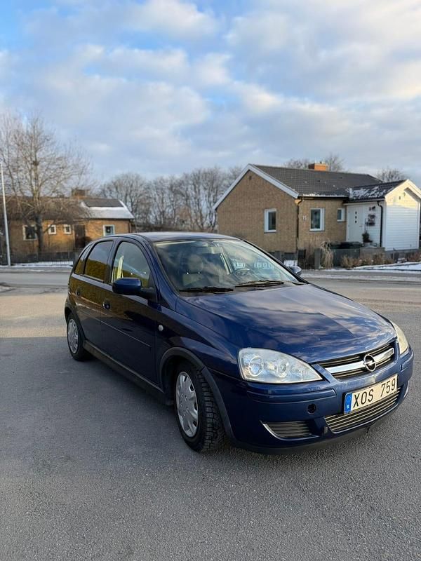 Begagnad Opel Corsa 80 HK (58 kW) 2006 Halvkombi