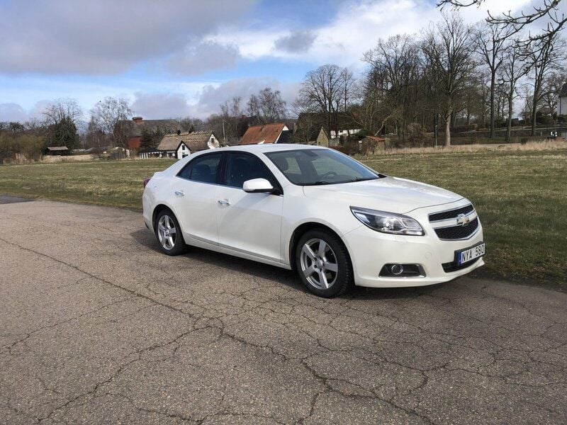 Vit Begagnad 2012 Chevrolet Malibu Sedan | 70 000 kr - Bild 1/1