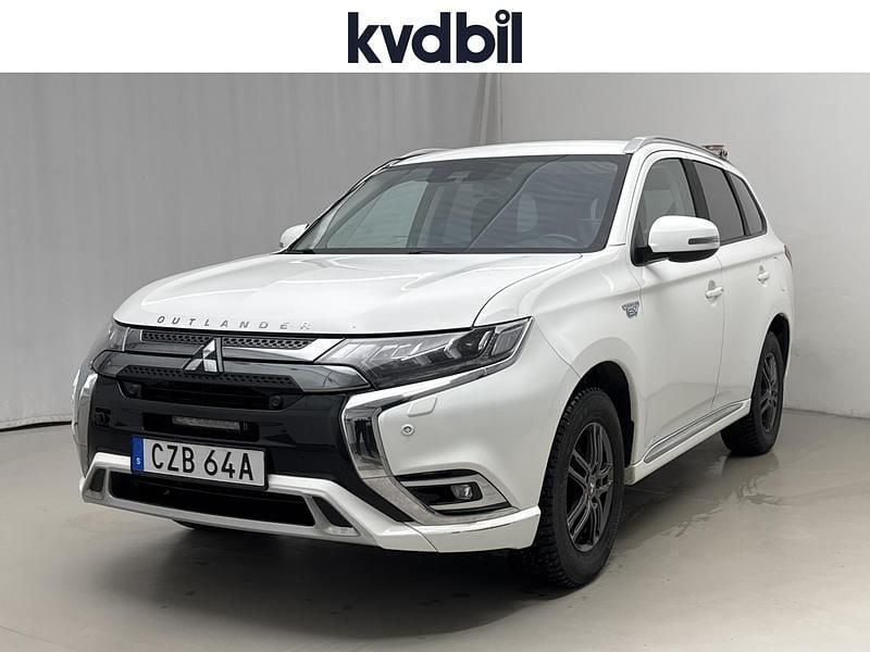 Vit Begagnad 2020 Mitsubishi Outlander P-HEV | 219 000 kr (Bra pris) - Bild 1/3