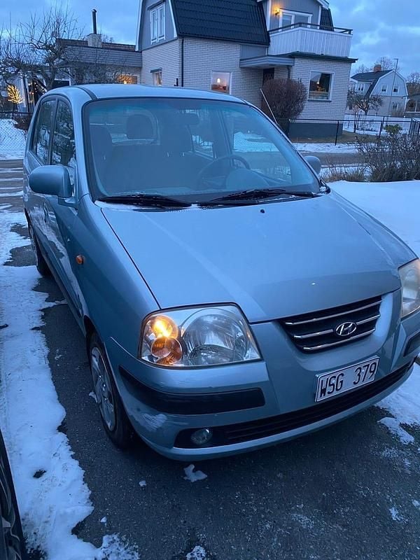 Begagnad Hyundai Atos Prime 58 HK (42 kW) 2005 Silverblå Halvkombi