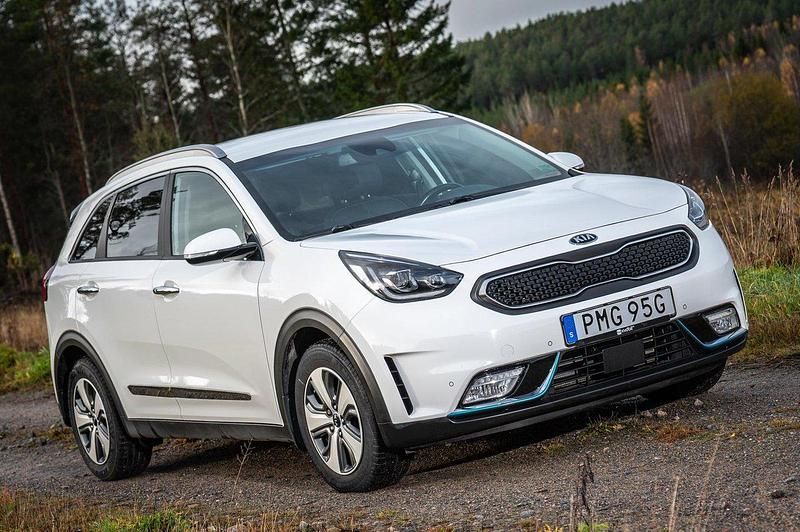 Vit Begagnad 2019 Kia Niro 2 SUV | 165 000 kr (Bra pris) - Bild 1/4