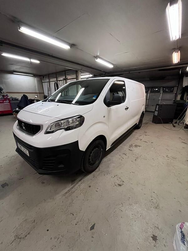 Begagnad Peugeot Expert 122 HK (89 kW) 2019 Van