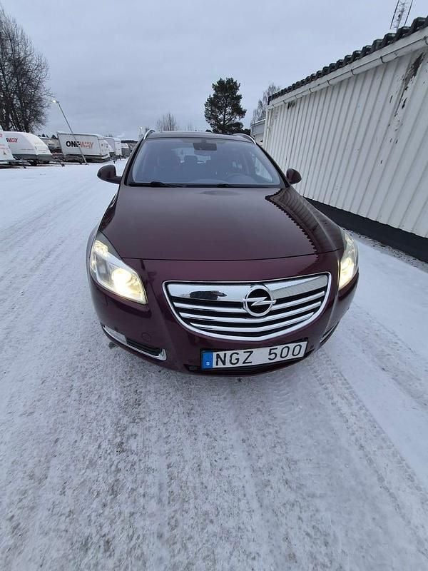 Begagnad 2013 Opel Insignia Kombi | 56 000 kr (Superpris) - Bild 1/4