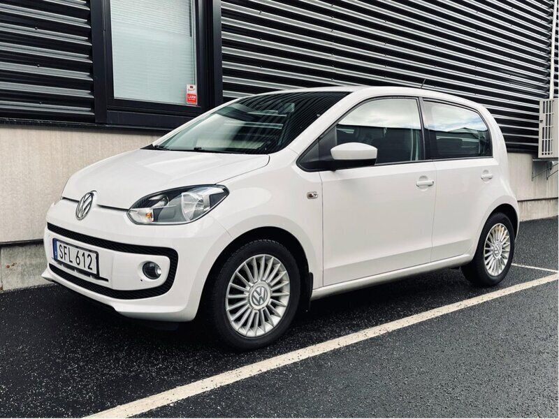 Vit Begagnad 2016 VW up! high up! Halvkombi | 65 000 kr (Bra pris) - Bild 1/4