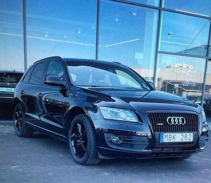 Svart Begagnad 2012 Audi Q5 Design SUV | 100 000 kr (Marknadspris) - Bild 1/4