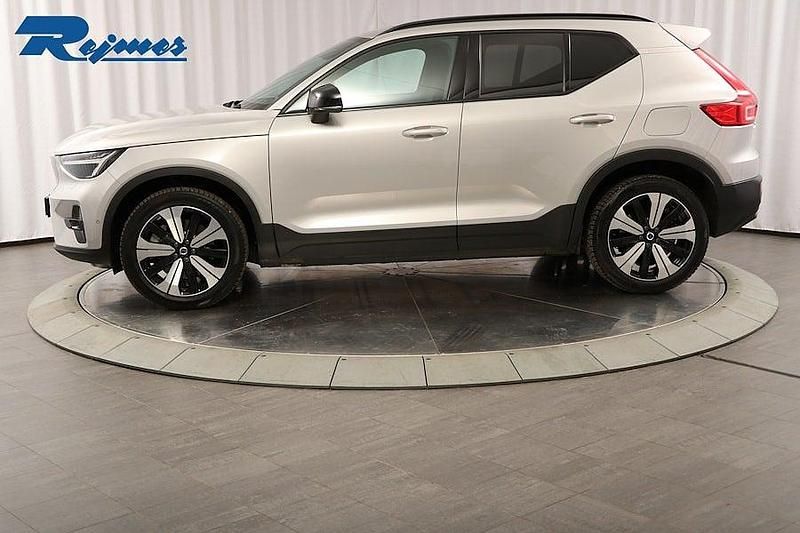 Begagnad Volvo XC40 Ultimate 169 kW (231 HK) 2022 Silver SUV